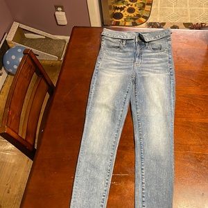 EUC Jeans - Size 6